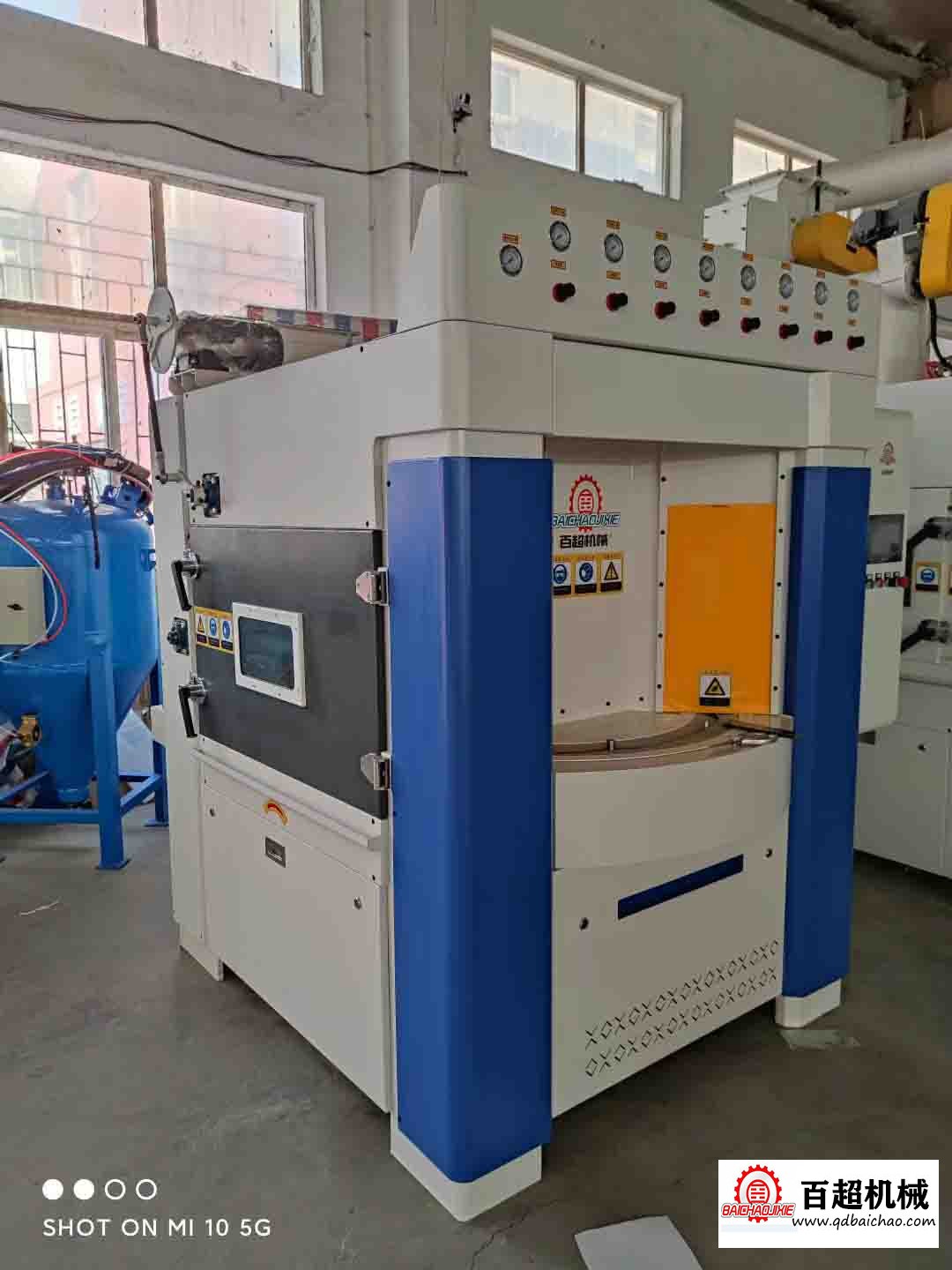 2024版1820T8-16间歇式数控自动喷砂机